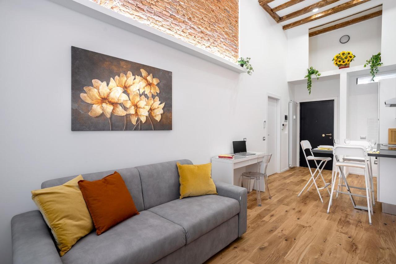 Milano City Apartments - Duomo Brera - Elegant Suite In Design District 외부 사진