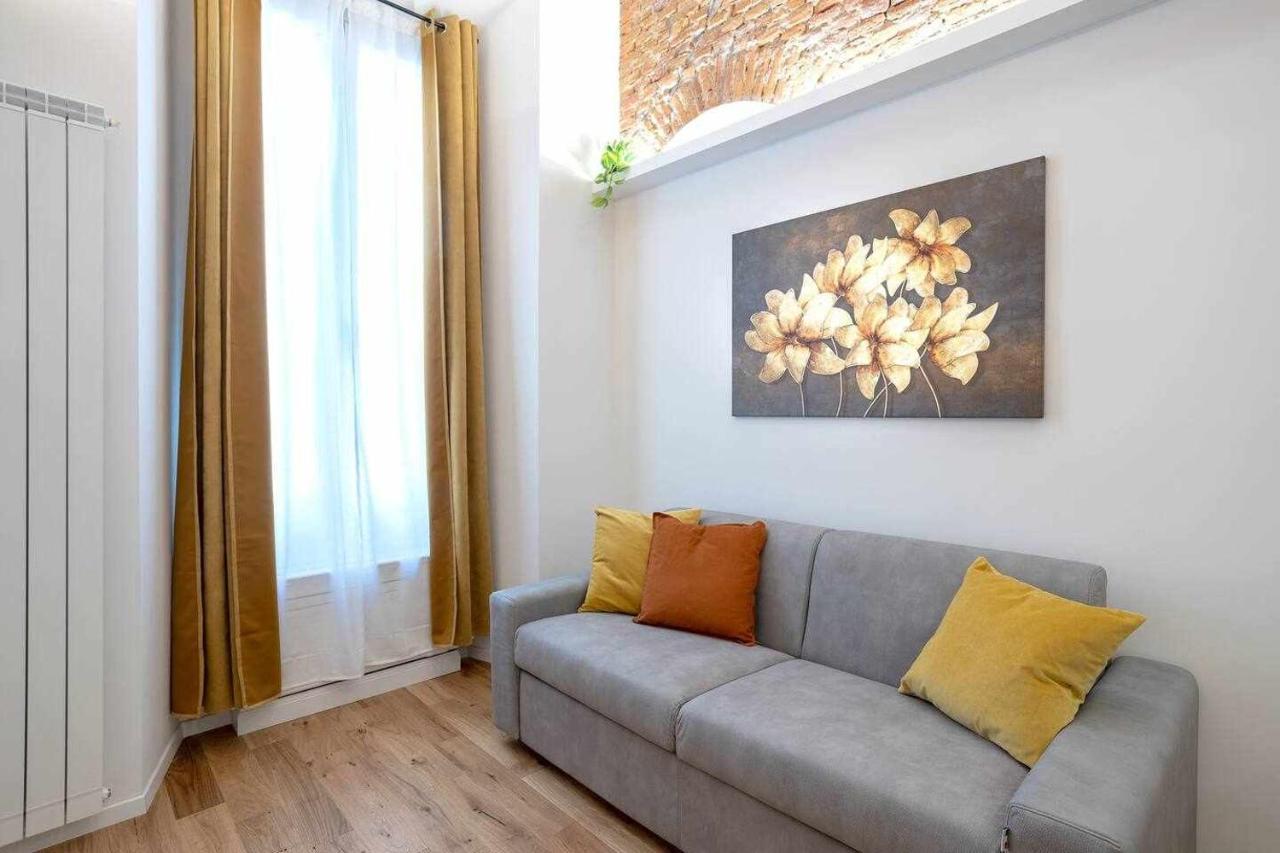 Milano City Apartments - Duomo Brera - Elegant Suite In Design District 외부 사진